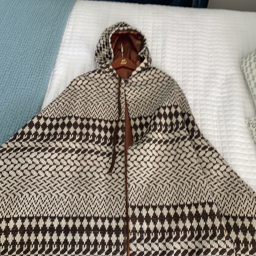 Gorgeous fall cape - heavy enough for these crisp fall days